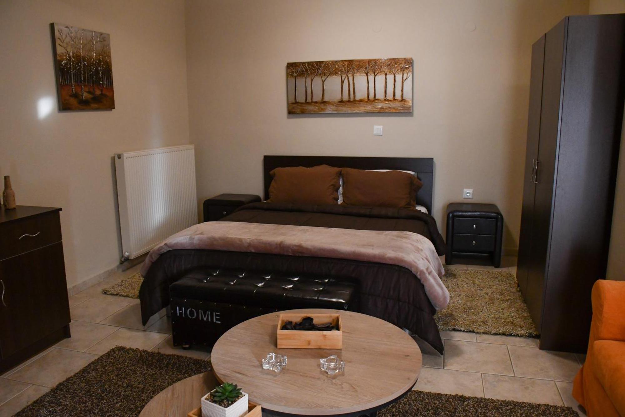 Toula Rooms Ángistron Exteriör bild